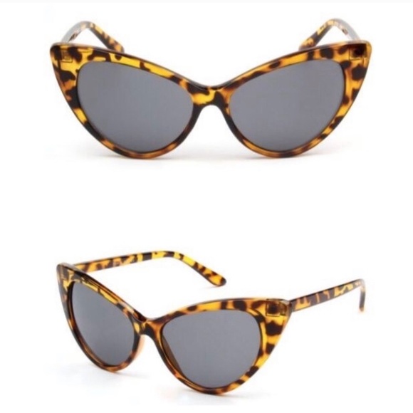 Chic Tortoise Shell Style Cat Eye Sunnies - Picture 4 of 15
